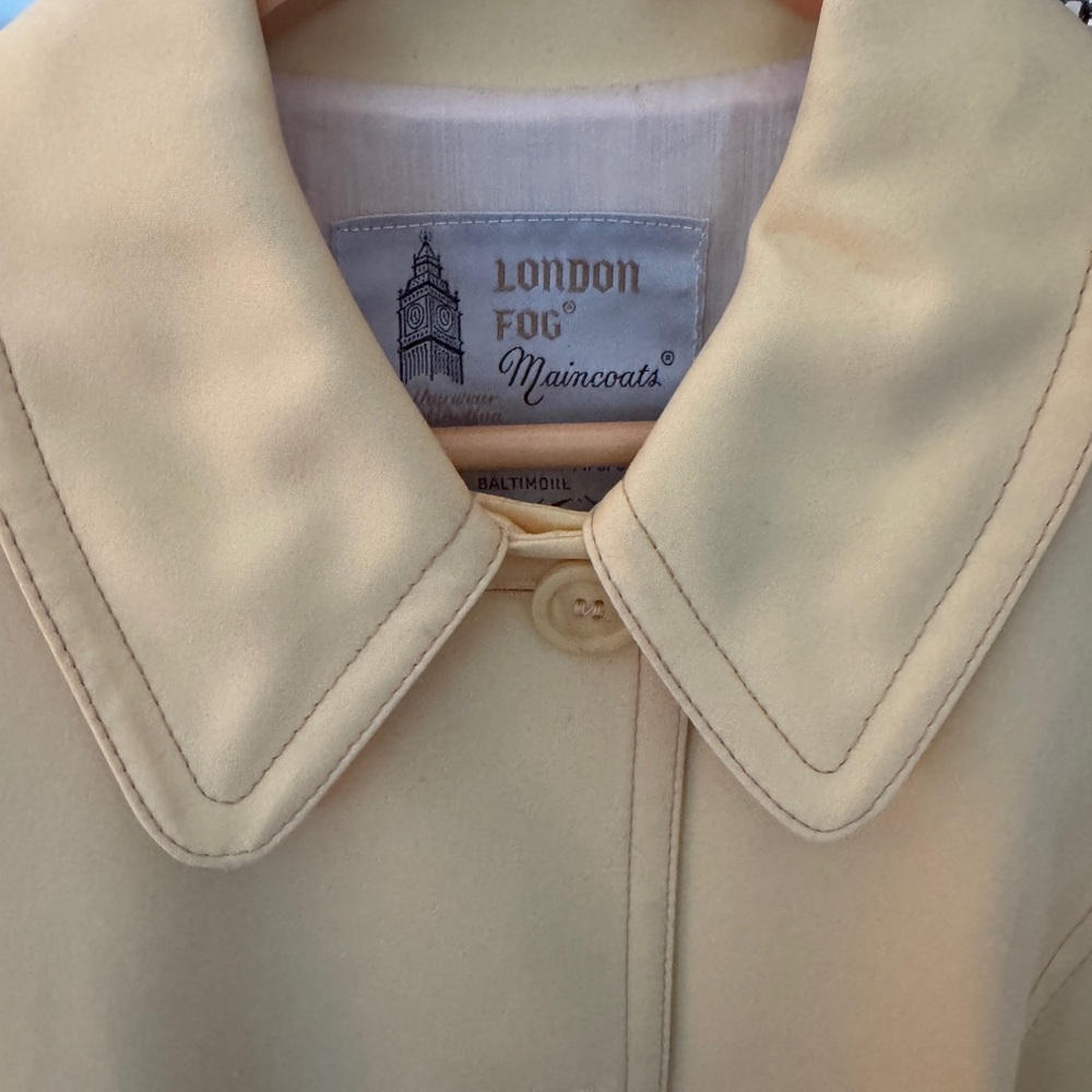 London Fog elegant lined  Yellow Women's trench coat - Picture 4 of 16